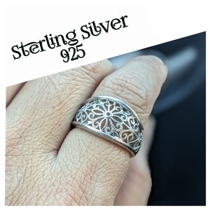 Vintage 925 Sterling Silver Flower Ring